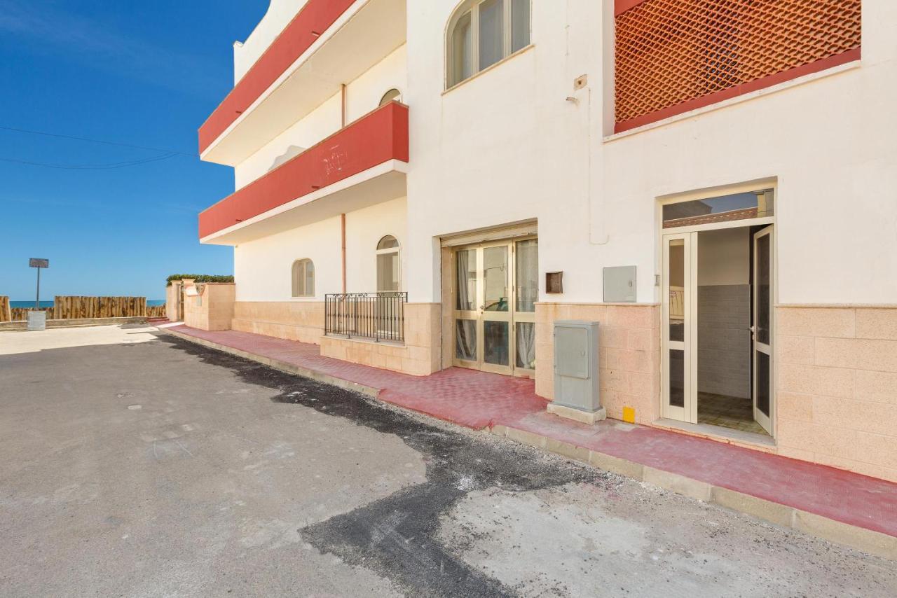 Residence Bellavista Torre Lapillo Exterior photo